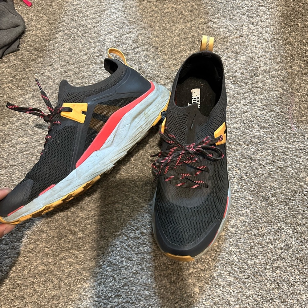 NF VECTIV SNEAKERS